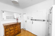 Flur Attraktive Lage - Gepflegte 3,5-Zimmer-Wohnung mit Tiefgaragenstellplatz in Neu-Isenburg