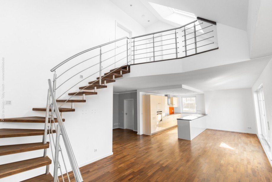 Wohn- und Esszimmer - DG Maisonettewohnung Neu-Isenburg