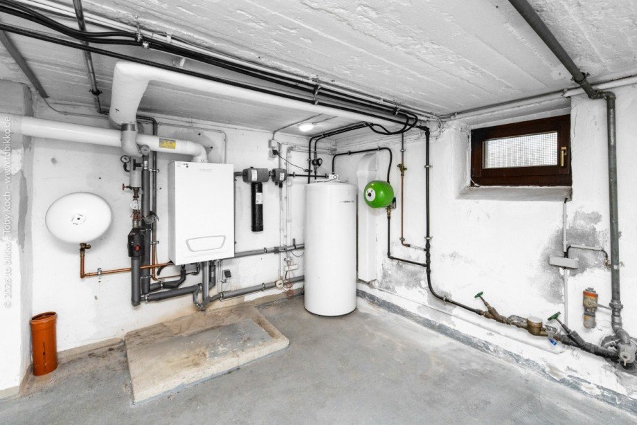 Heizungskeller Doppelhaush�lfte Neu-Isenburg