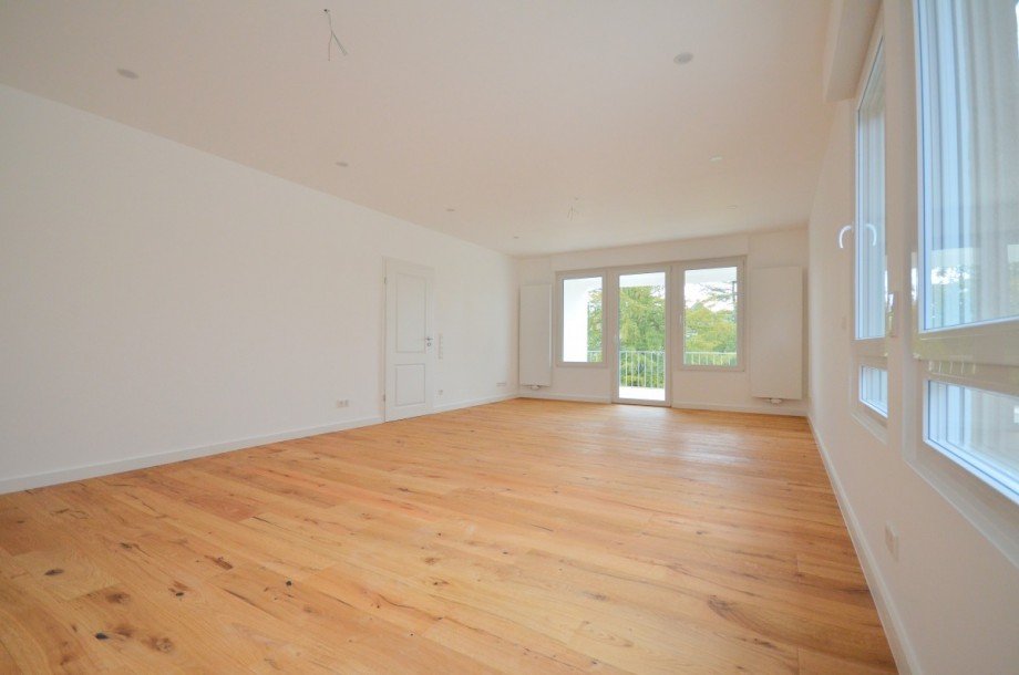 Wohn- und Esszimmer Etagenwohnung Neu-Isenburg