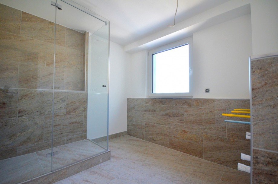 Badezimmer Etagenwohnung Neu-Isenburg