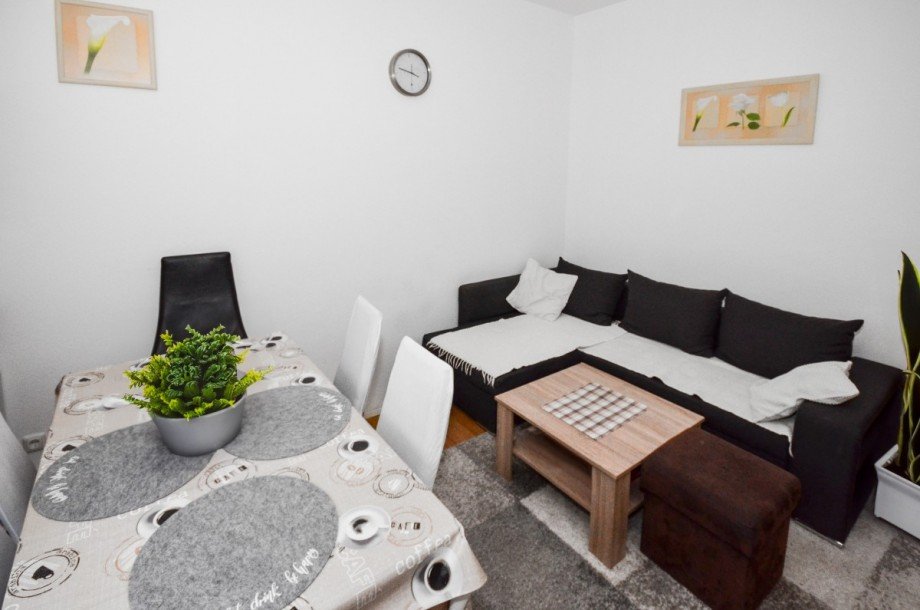 Wohnzimmer Mehrfamilienhaus Neu-Isenburg
