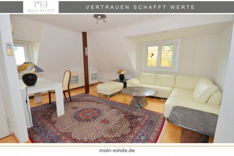 Wohnzimmer Neu-Isenburg Dachgeschosswohnung Studentenwohnung - M�bliertes Dachgeschoss-Apartment mit Klimaanlage im Dreiparteienhaus