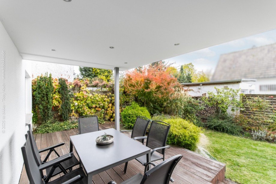 Terrasse / Garten Doppelhaush�lfte Neu-Isenburg