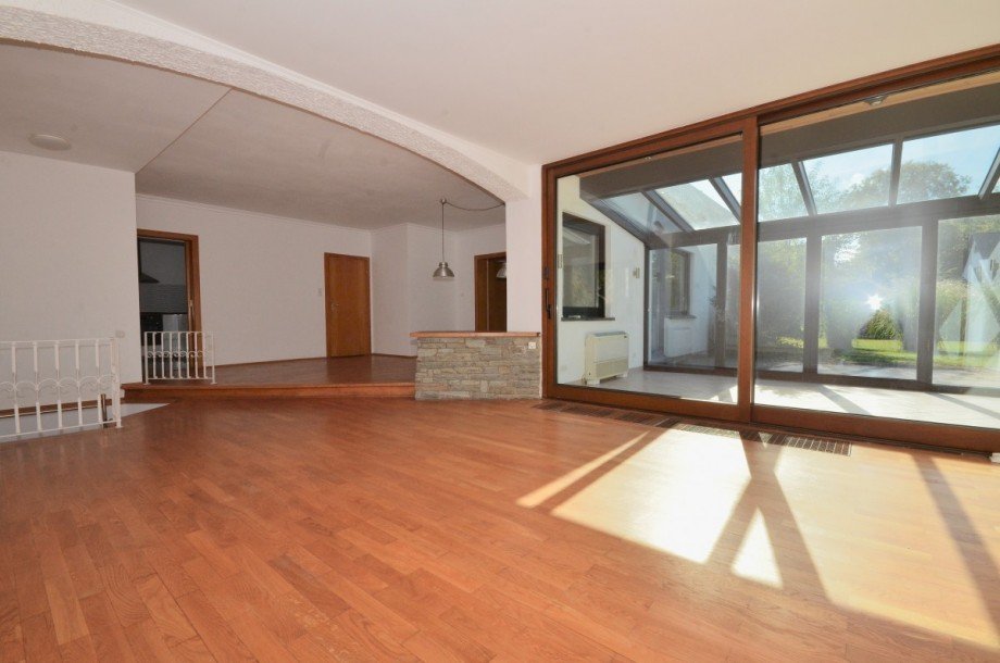 Wohn- & Essbereich Bungalow Neu-Isenburg