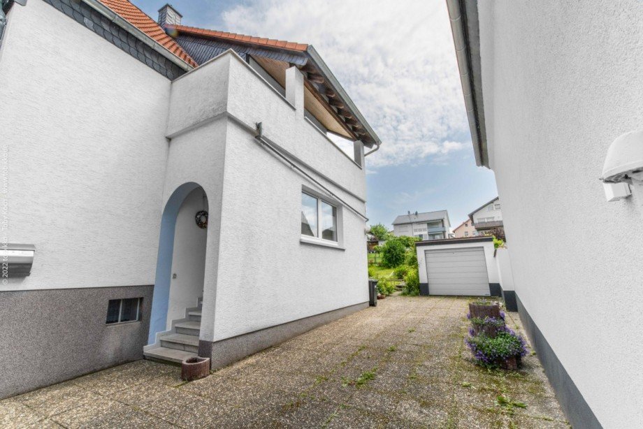 Einfahrt Zweifamilienhaus Pohlheim
