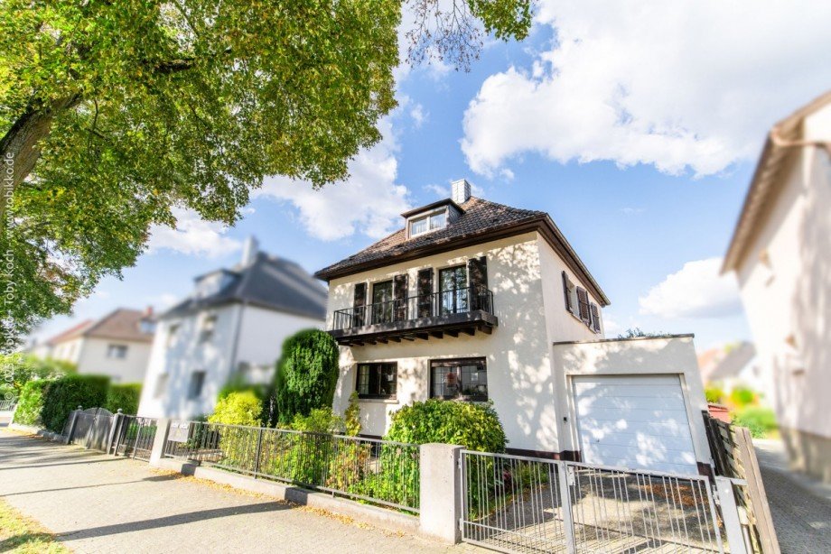 Stra�enansicht Einfamilienhaus Neu-Isenburg