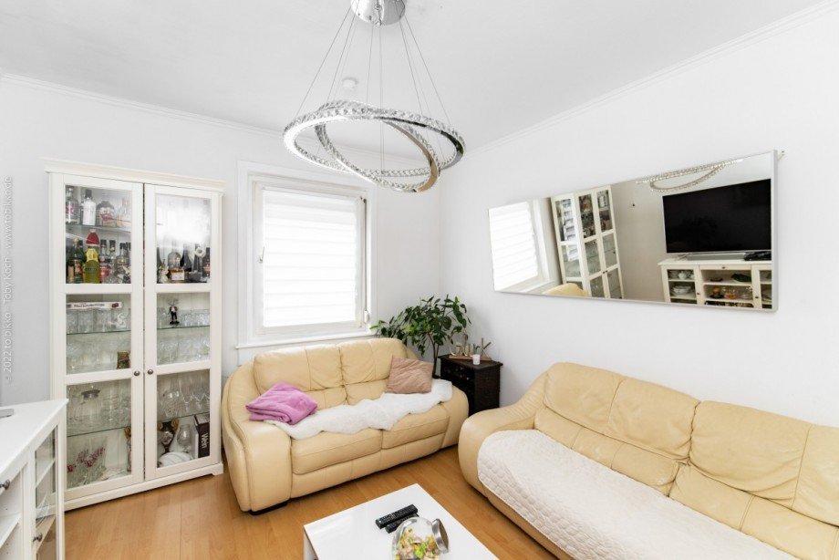 Wohnzimmer EG Mehrfamilienhaus Neu-Isenburg