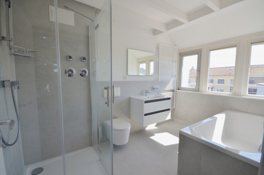 Badezimmer Maisonettewohnung Neu-Isenburg