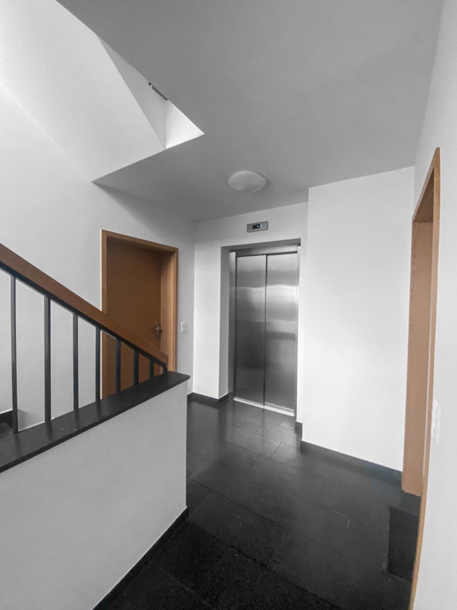 Treppenhaus Terrassenwohnung Neu-Isenburg