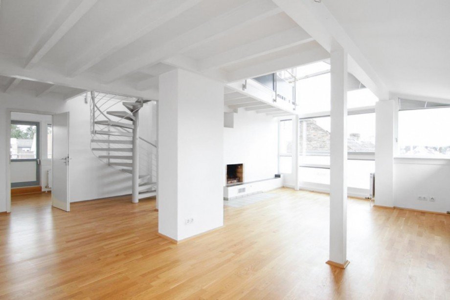 Flur / Wohnen / Essen - 3. OG / DG Mehrfamilienhaus Neu-Isenburg