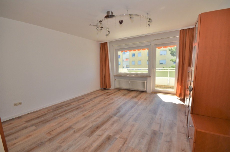 Wohn- & Schlafzimmer Wohnung Neu-Isenburg