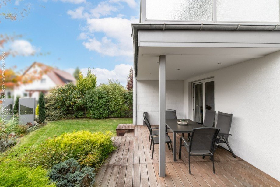 Terrasse / Garten Doppelhaush�lfte Neu-Isenburg