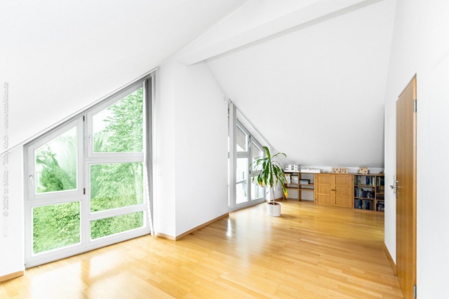 Elternschlafzimmer - DG Einfamilienhaus Neu-Isenburg