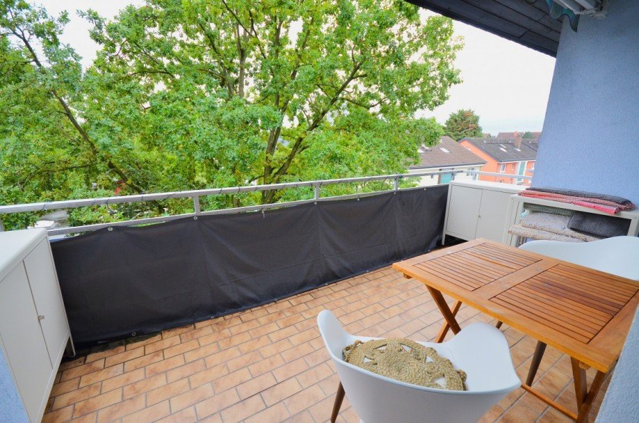 Balkon (S�dseite) Etagenwohnung Neu-Isenburg