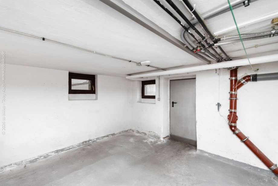 Keller Doppelhaush�lfte Neu-Isenburg