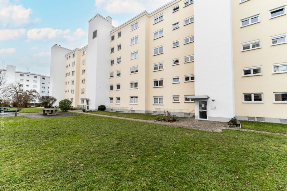 Hausansicht Etagenwohnung Neu-Isenburg