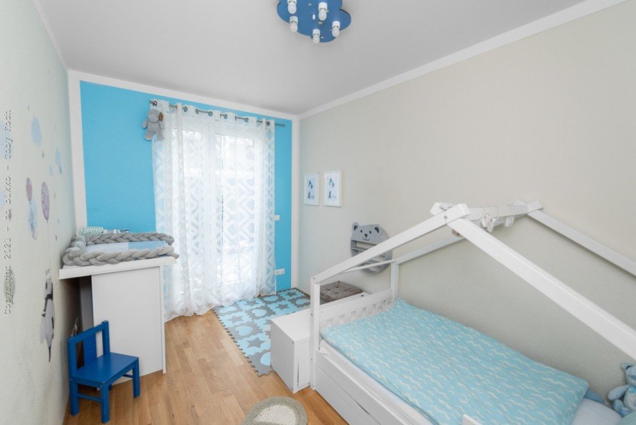 Arbeits- bzw. Kinderzimmer Terrassenwohnung Neu-Isenburg