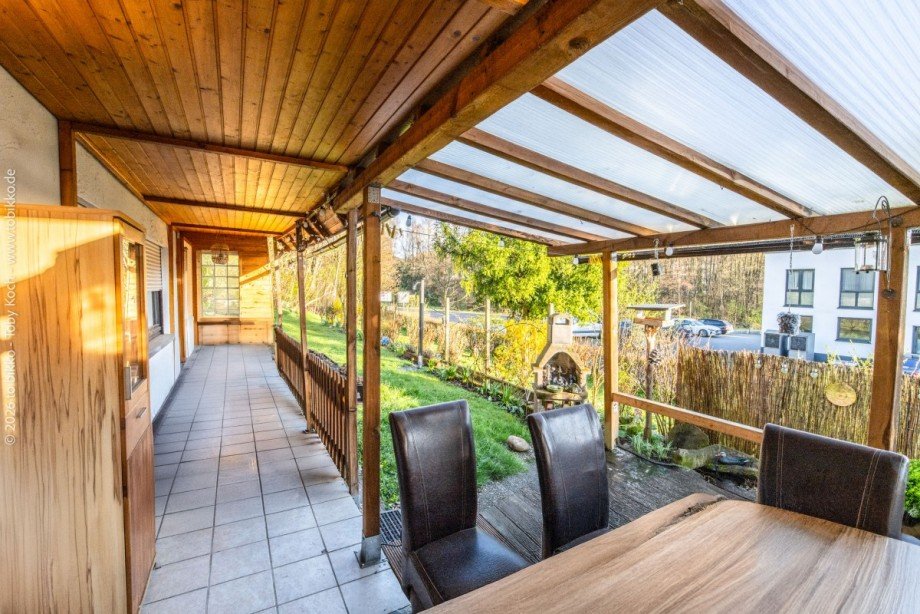 Terrasse EG Mehrfamilienhaus Laufach