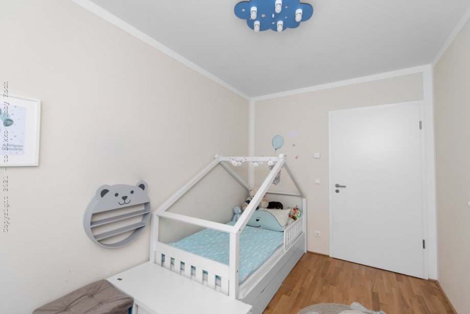 Arbeits- bzw. Kinderzimmer Terrassenwohnung Neu-Isenburg