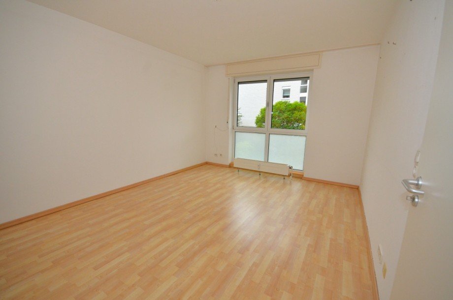 Schlafzimmer mit Badezimmer en suite Wohnung Langen (Hessen)