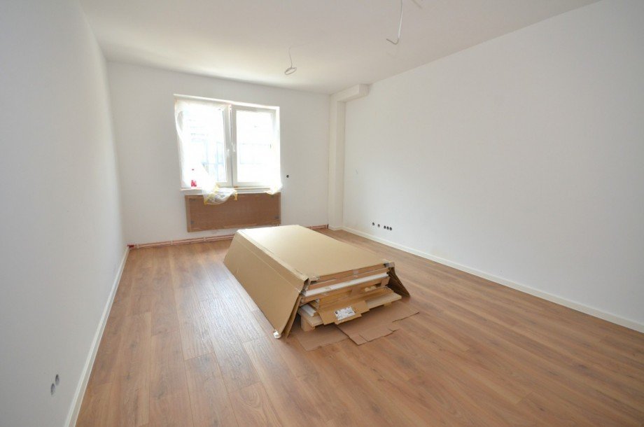 Schlaf- und Wohnzimmer Wohnung Neu-Isenburg