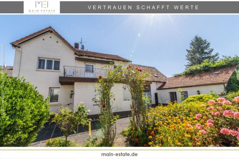 Titelbild Darmstadt Einfamilienhaus Traumhaus f�r Liebhaber mit Visionen - Ein-/ Zweifamilienhaus mit Garten und Scheune