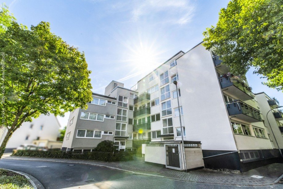 Stra�enansicht Erdgeschosswohnung Neu-Isenburg