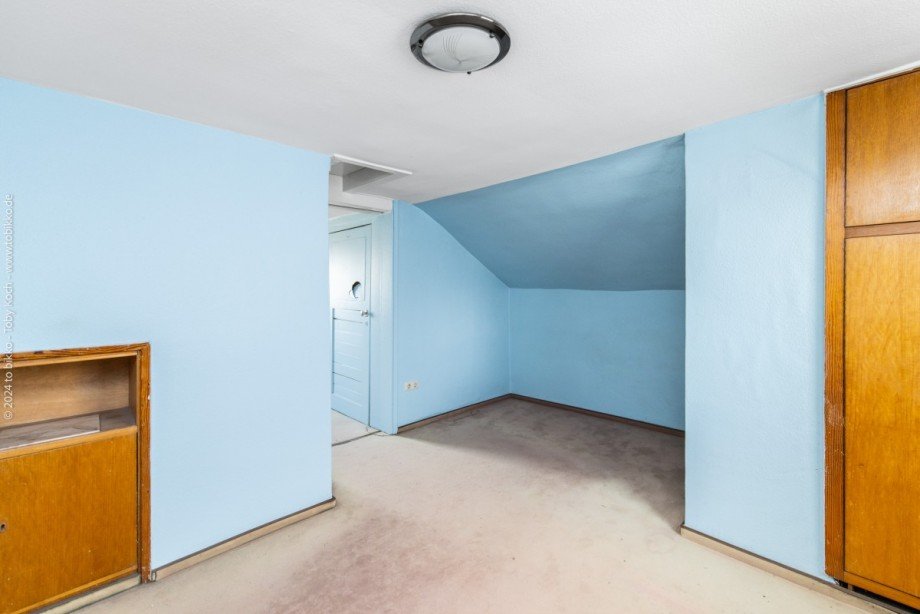 Raum DG Einfamilienhaus Neu-Isenburg