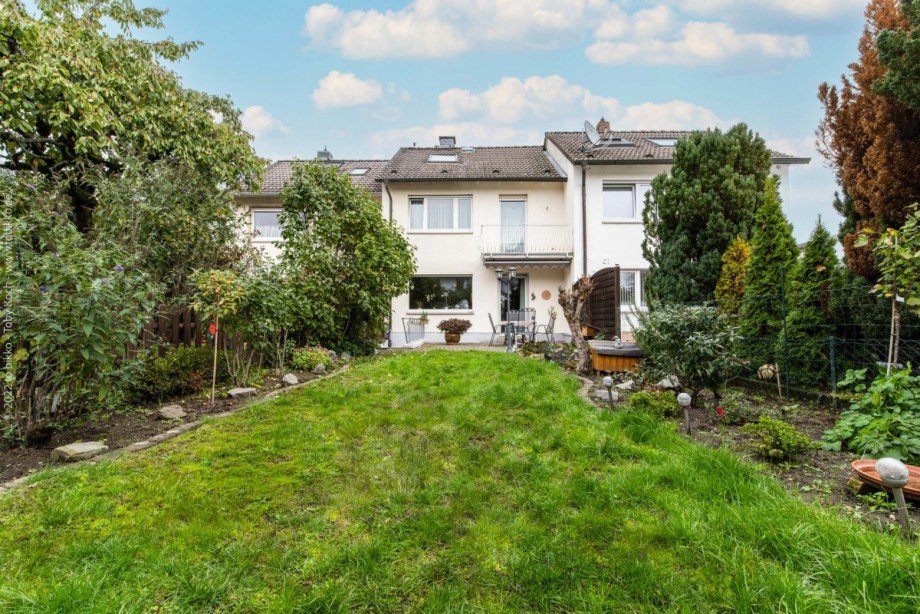 R�ckansicht Reihenmittelhaus Dreieich