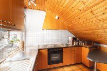 K�che DG Neu-Isenburg: Mehrgenerationenhaus mit drei Mieteinheiten und attraktivem Baufeld mit Bauvorbescheid