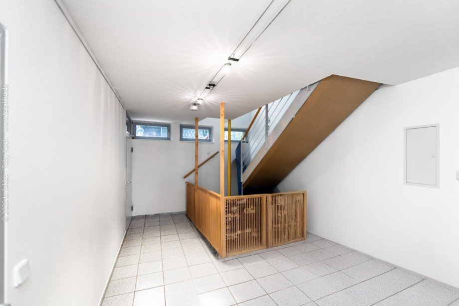 Betreuung / Flur Gewerbe - UG Mehrfamilienhaus Neu-Isenburg