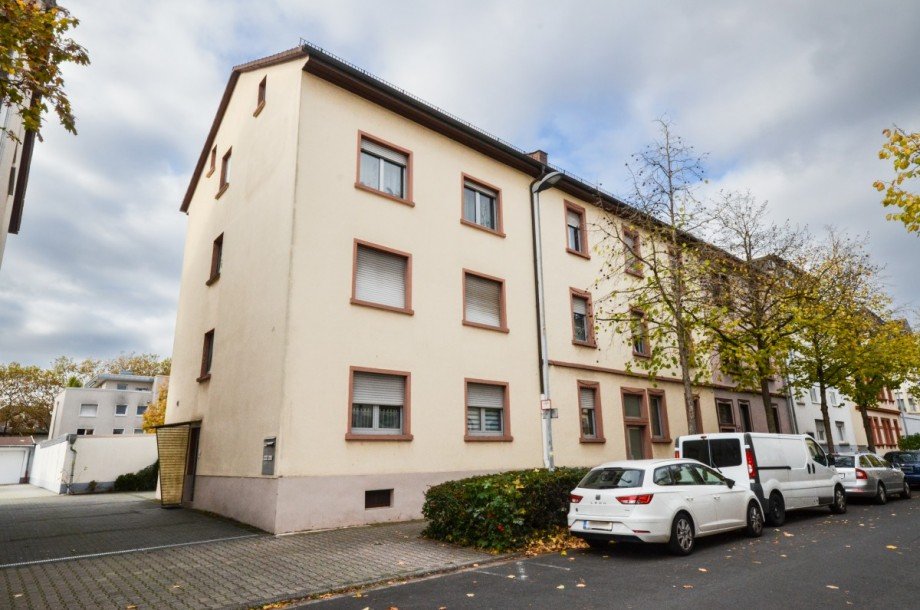 Stra�enansicht Mehrfamilienhaus Neu-Isenburg