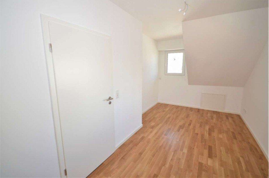 Beispiel Arbeitszimmer DG Reihenhaus Neu-Isenburg