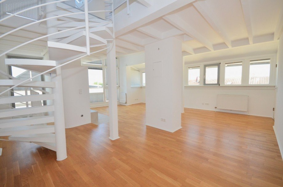 Wohn- und Essbereich Maisonettewohnung Neu-Isenburg
