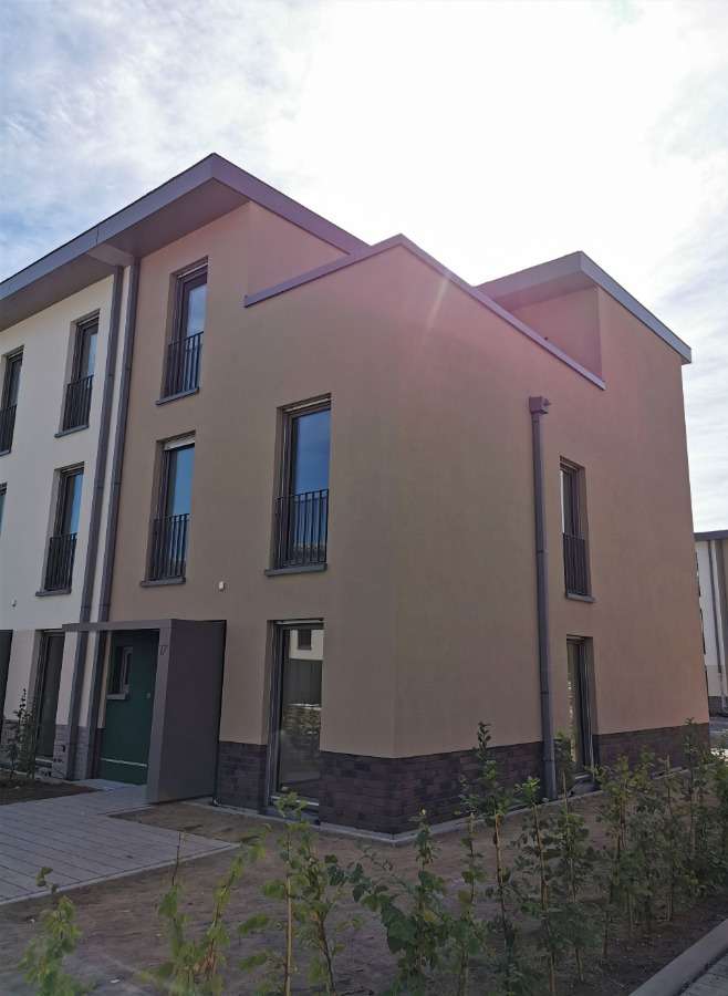 Frontansicht mit Eingang un... Einfamilienhaus Neu-Isenburg
