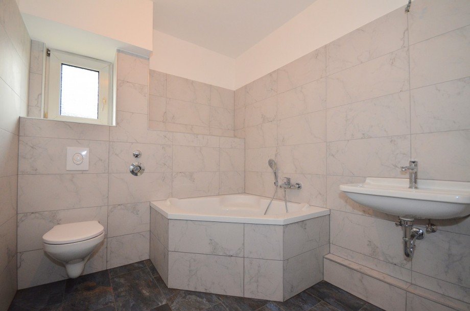 Badezimmer Etagenwohnung Neu-Isenburg