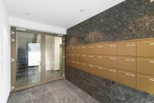 Eingangsbereich Zentraler Erstbezug: Stilvolle 2-Zimmer-Wohnung in Innenstadtlage
