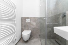 Badezimmer Zentraler Erstbezug: Stilvolle 2-Zimmer-Wohnung in Innenstadtlage