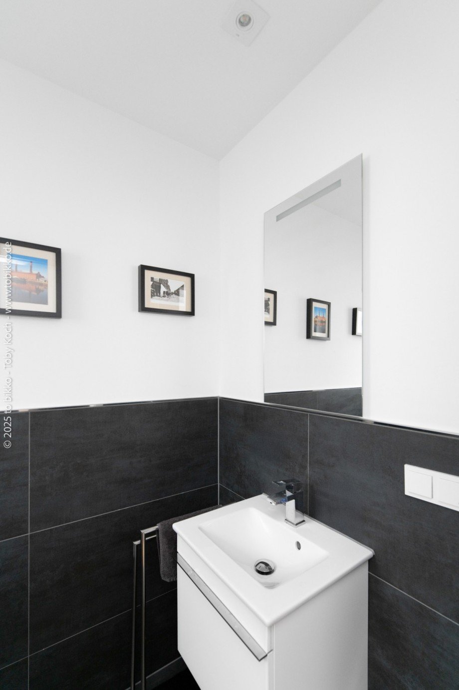 G�ste-WC im Erdgeschoss Doppelhaush�lfte Neu-Isenburg
