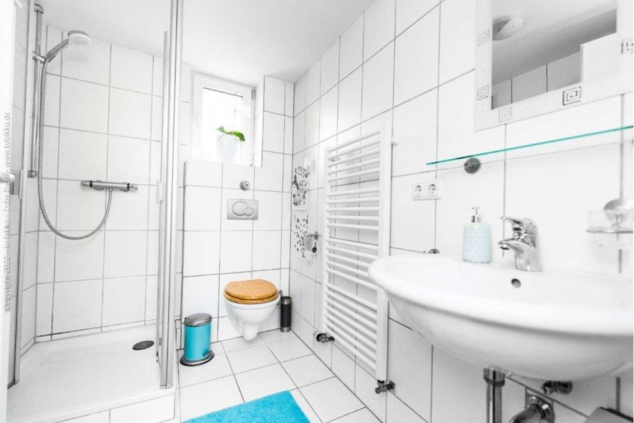 Badezimmer OG - Hinterhaus Einfamilienhaus Neu-Isenburg