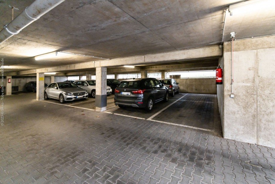 Tiefgaragenstellpl�tze Etagenwohnung Neu-Isenburg