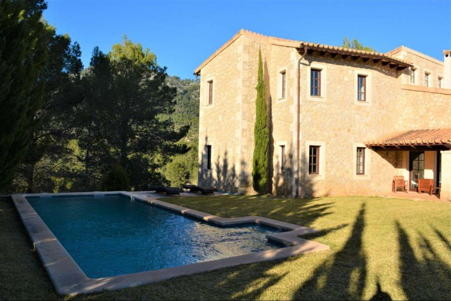 Finca und Pool Einfamilienhaus Selva