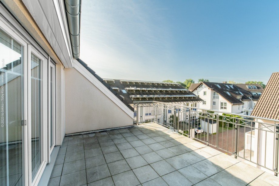 Balkon - Sicht nach S�den Maisonettewohnung Neu-Isenburg