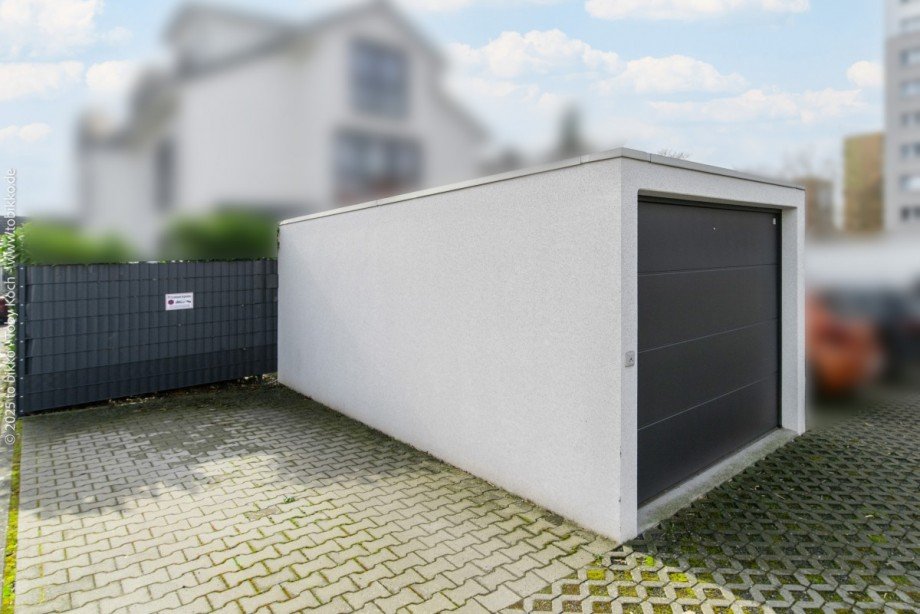 Garage und Stellplatz Doppelhaush�lfte Neu-Isenburg