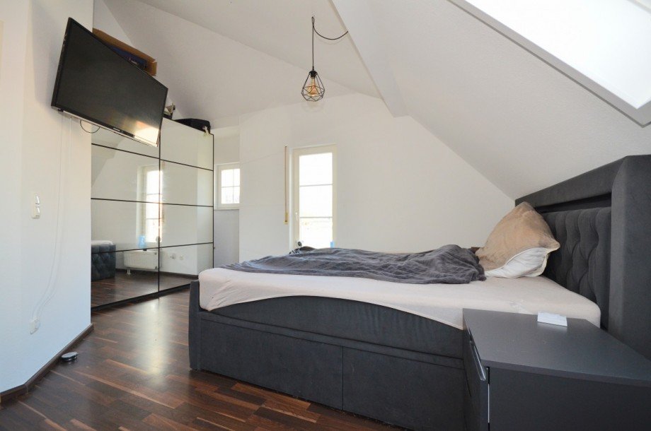 Schlafzimmer Dachgeschosswohnung Rodgau