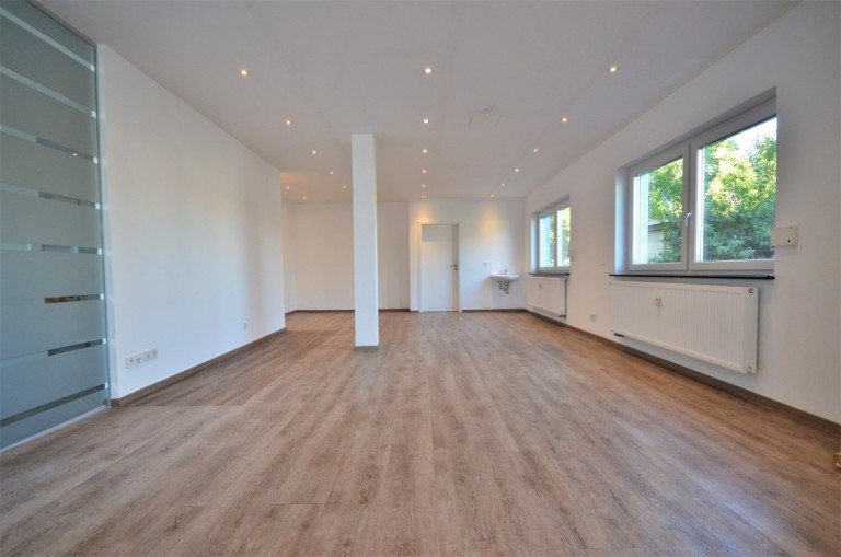 Gewerbefl�che Dreieich B�rofl�che Vielseitiges 51 m� Gewerbestudio: Raum f�r Kreativit�t und Innovation