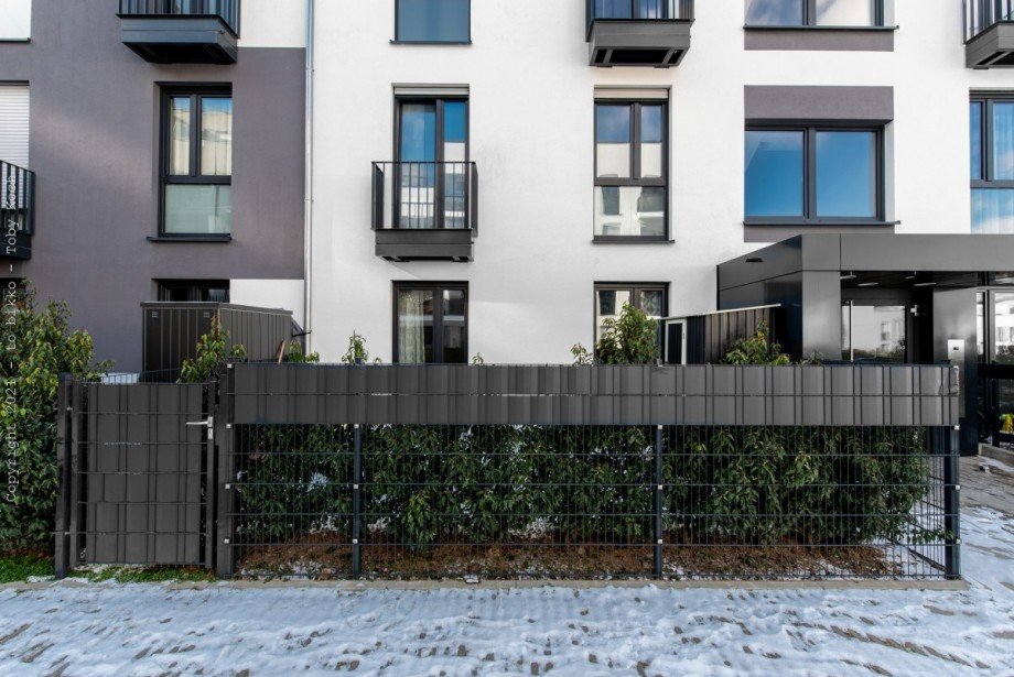 Au�enansicht R�ckseite Terrassenwohnung Neu-Isenburg