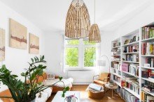 Wohnzimmer Mehrfamilienhaus mit 4 Einheiten - Altbauflair trifft Renditepotenzial in Neu-Isenburg