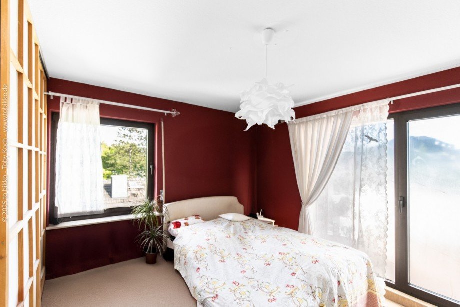 Schlafzimmer DG Mehrfamilienhaus Neu-Isenburg